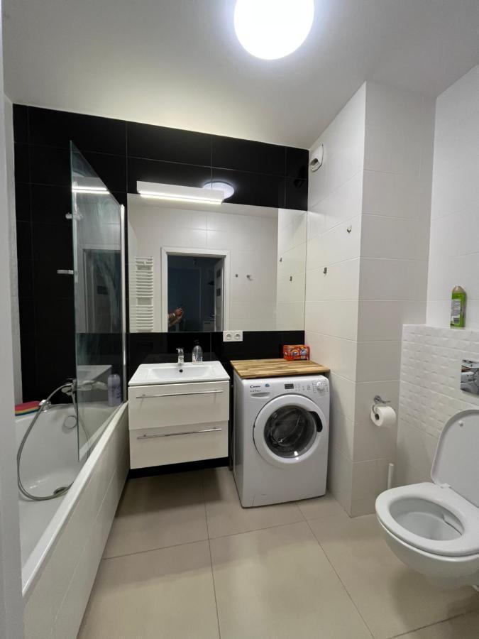 Cybernetyki2 Street Inn Near Airport Βαρσοβία Εξωτερικό φωτογραφία